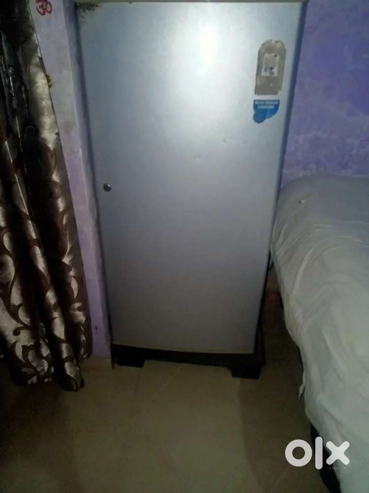 Small LG fridge