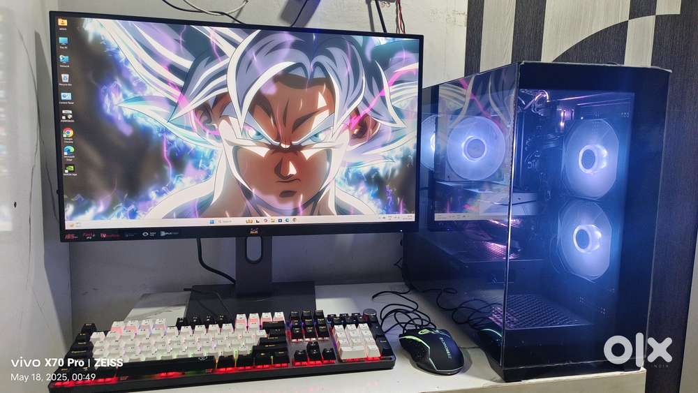 Gaming 4060gpu 32gb ram with monitor 1 month used