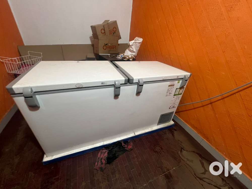 Double door deep freezer- harizontal