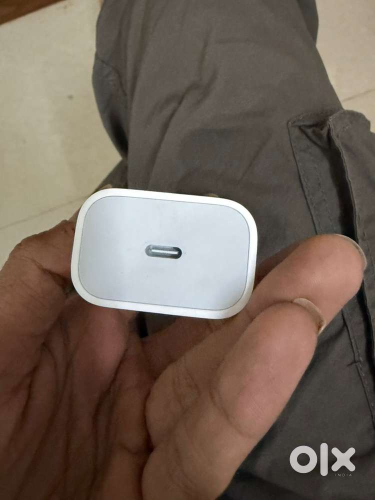 I Phone 16 new adapter 20W
