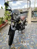 મહિન્દ્રા સેંચ્યુરો બાઈક વેચવાની છે