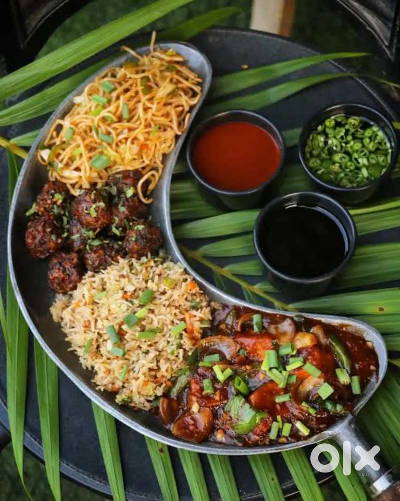 Chinese Cook chaiye aur helper