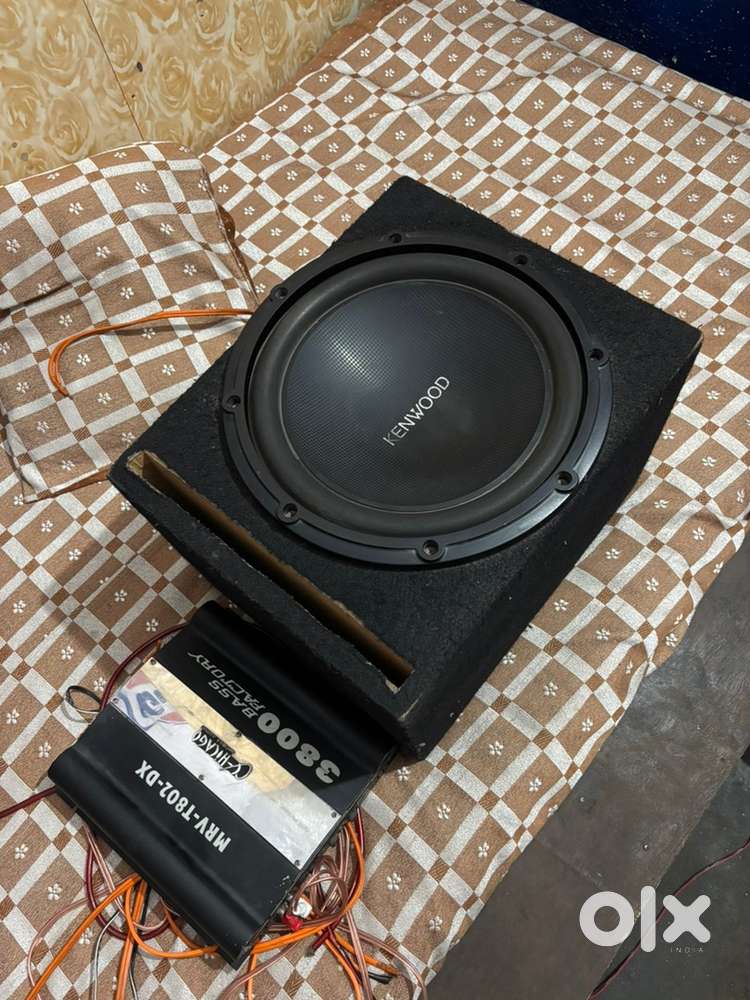 Kenwood Subwoofer And Chicago Amplifier