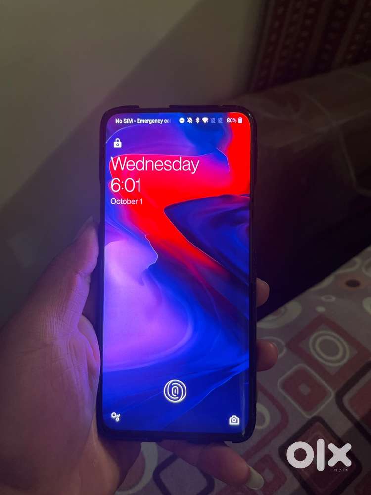 OnePlus 7 Pro with pop up camera