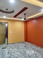 140 gaj 3 bhk with 3 washroom lift car park top floor in 27000 rs
