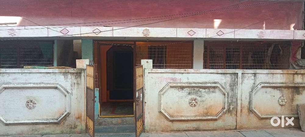 Bachelors or Small Family House for Rent at Yanamalakuduru Konda