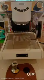 Coffee machine and grinder