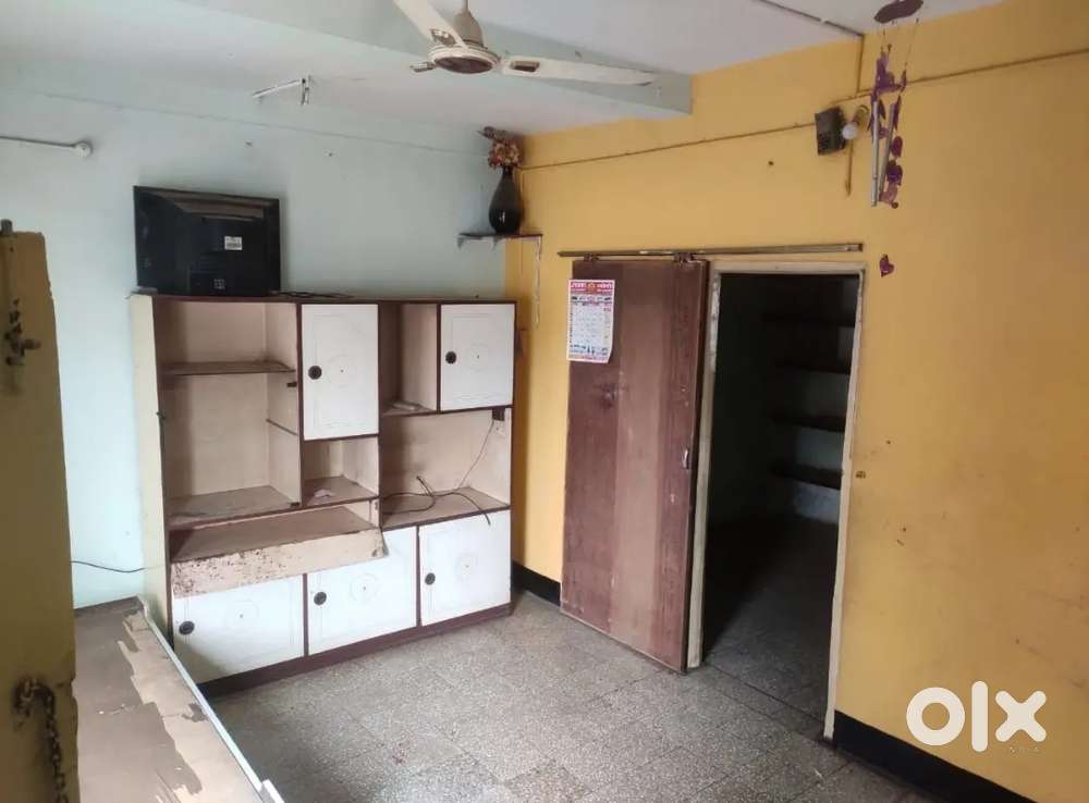 1 rk semi furnished flat for sale @ maruti road gaonbhag