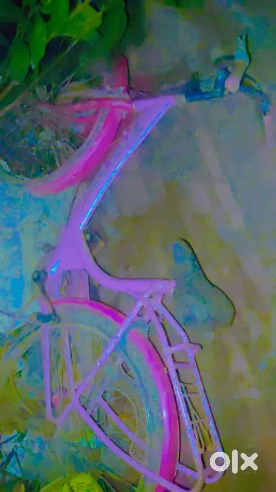 कम इस्तेमाल हुई Ladies Cycle ( पिंक कलर के) - नैनी में बिक्री के लिए।