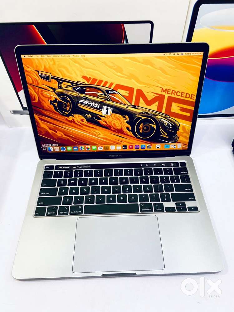 ( Mac huB ) - Apple MacBook Pro 13inch m2 chip - 8 GB Ram / 512GB  SSD