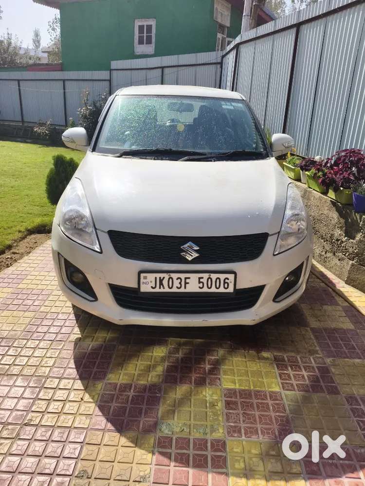 Maruti Suzuki Swift 2017 Petrol 93000 Km Driven