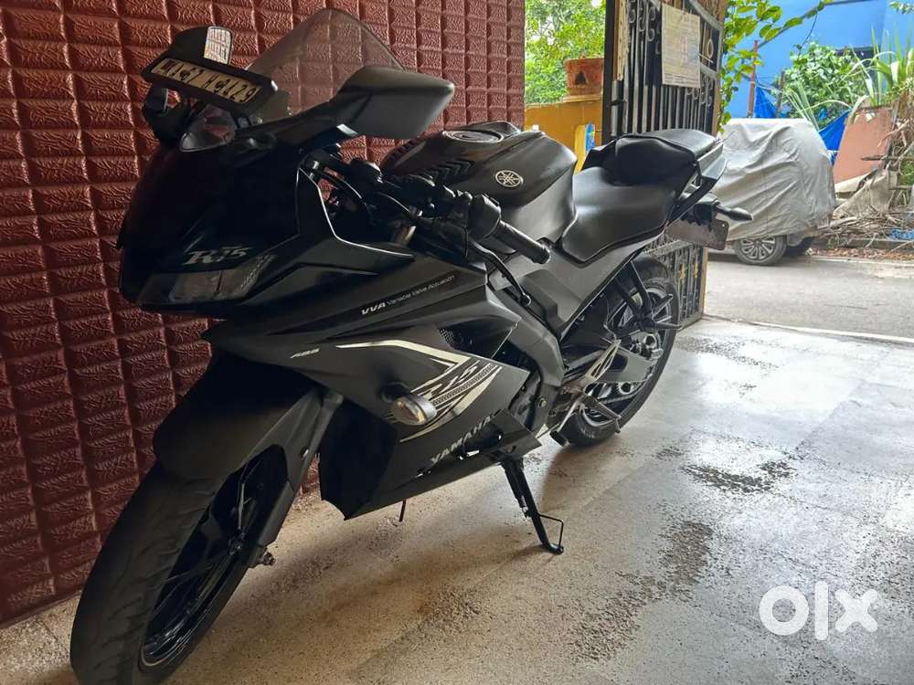 R15 V3 dark knight edition