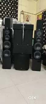 SVS prime 9.1  spekars baggage very good condition demo available