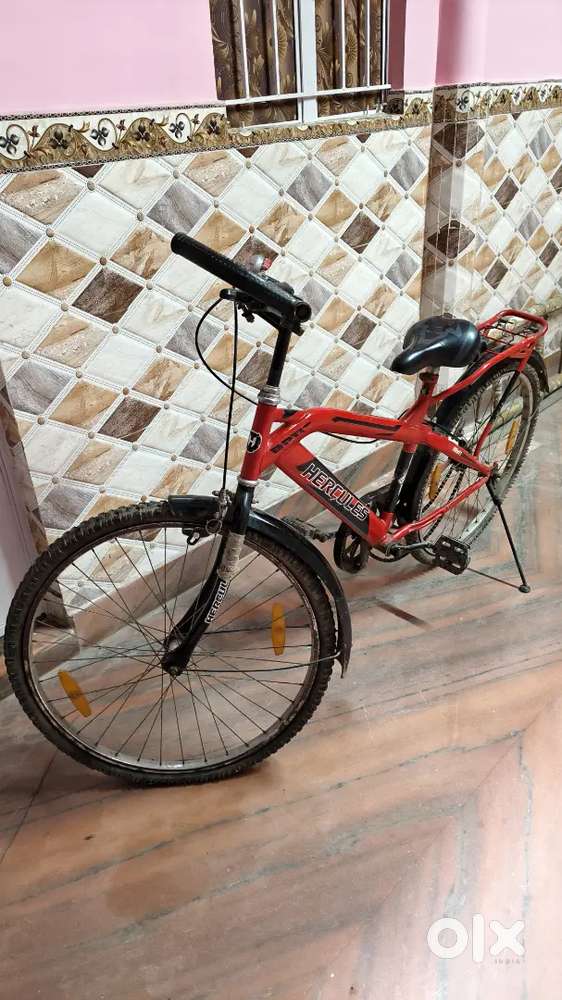 Hercules brut cycle well maintained