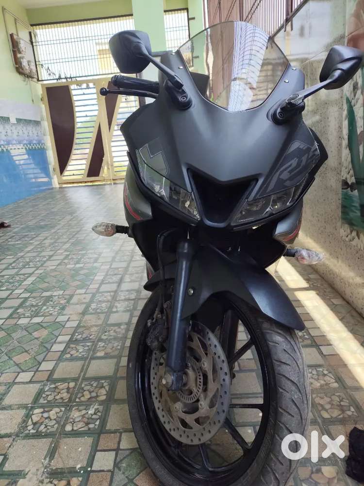 Yamaha R15 v3