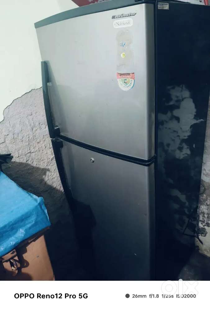 Selling this fridge all condition is good no complaints