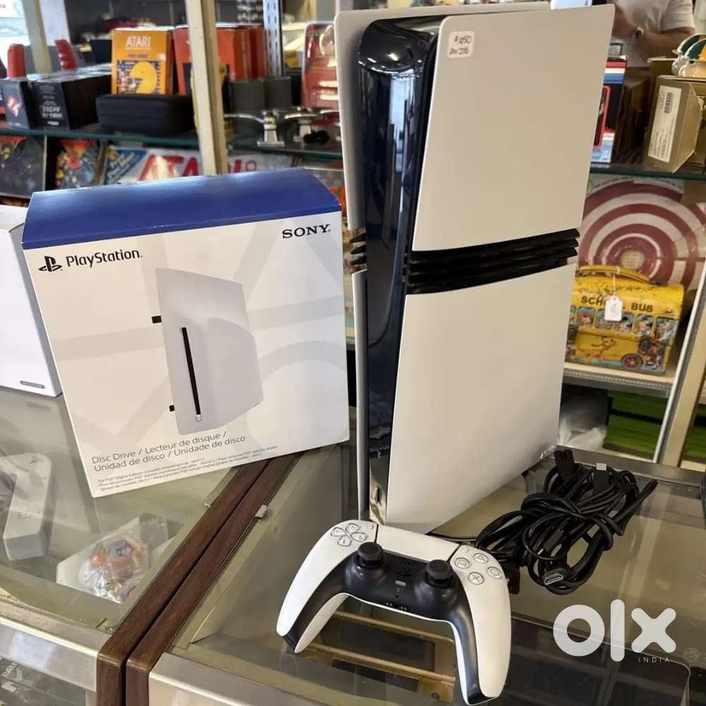 PS5 Pro 2tb With White Box Comes With 1 Controllers And Disc Drive