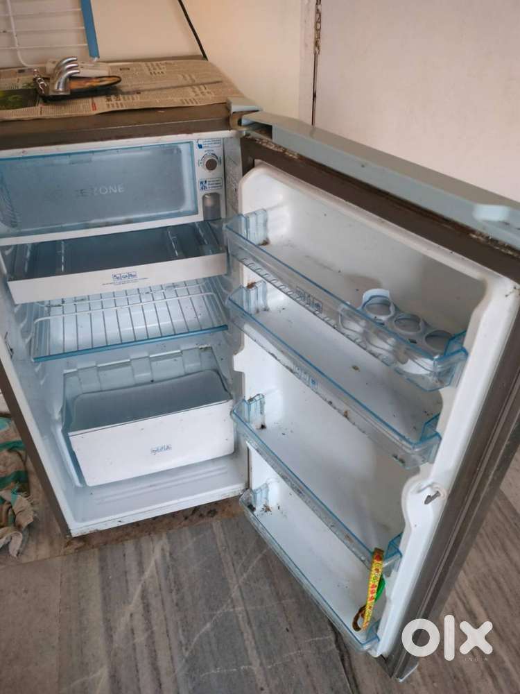 Candy single door grey coloured fridge