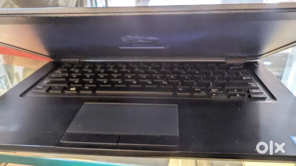 DELL 8GB RAM 256GB SSD INTELI5 8TH GEN RUNS WINDOWS 11