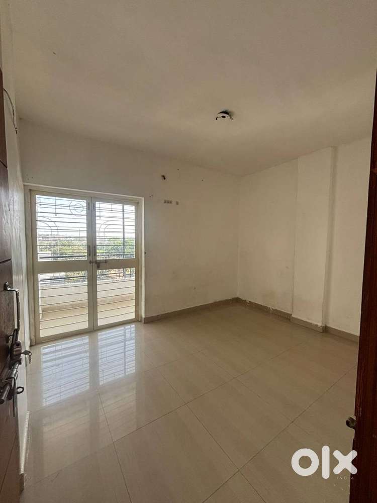 Ready to move new brand 1 bhk flat available for sale