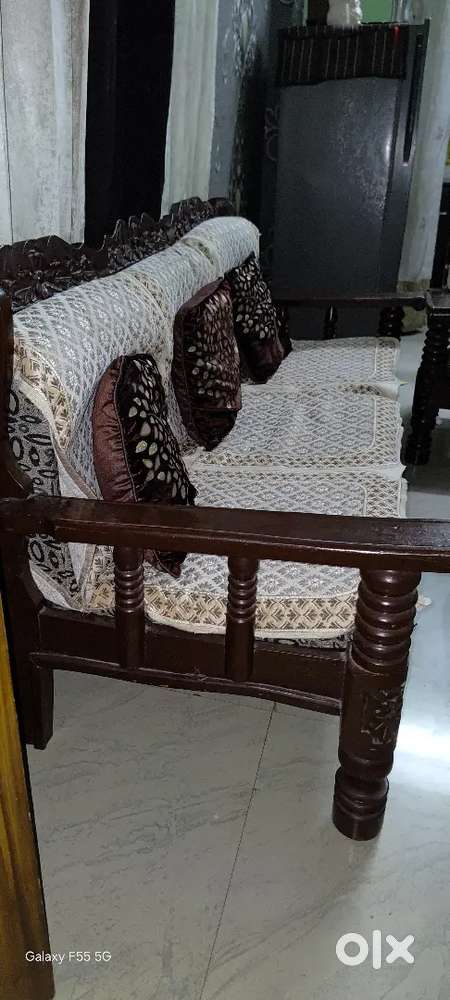 SOFA SET with Center Table