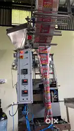 Fully pneumatic packing machine