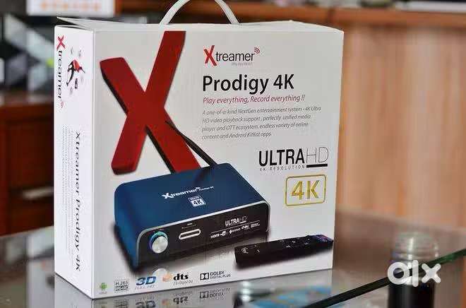 4K media player UHD with remote