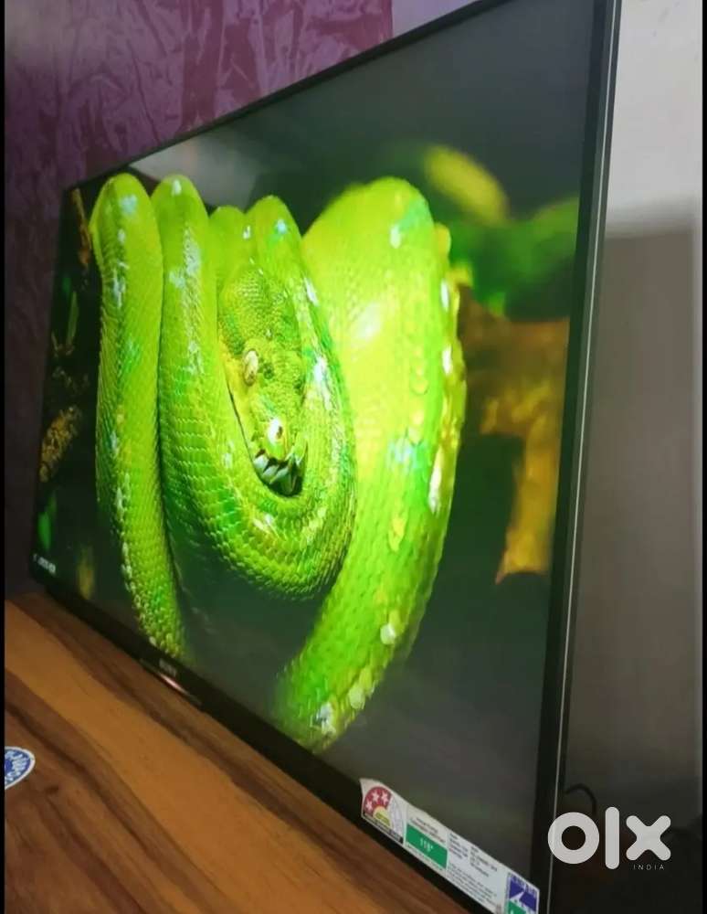 43 Google tv urgent sell under warranty 2 years warranty