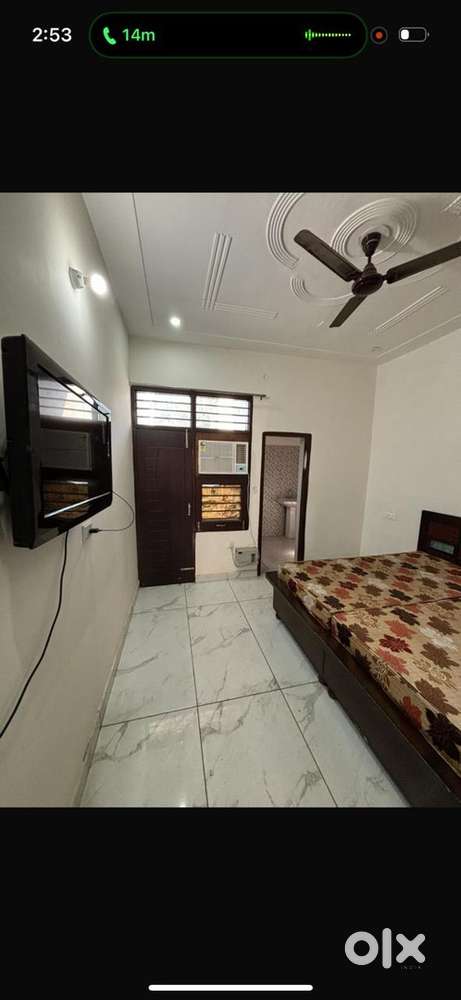Owner Free Furnished 1bhk