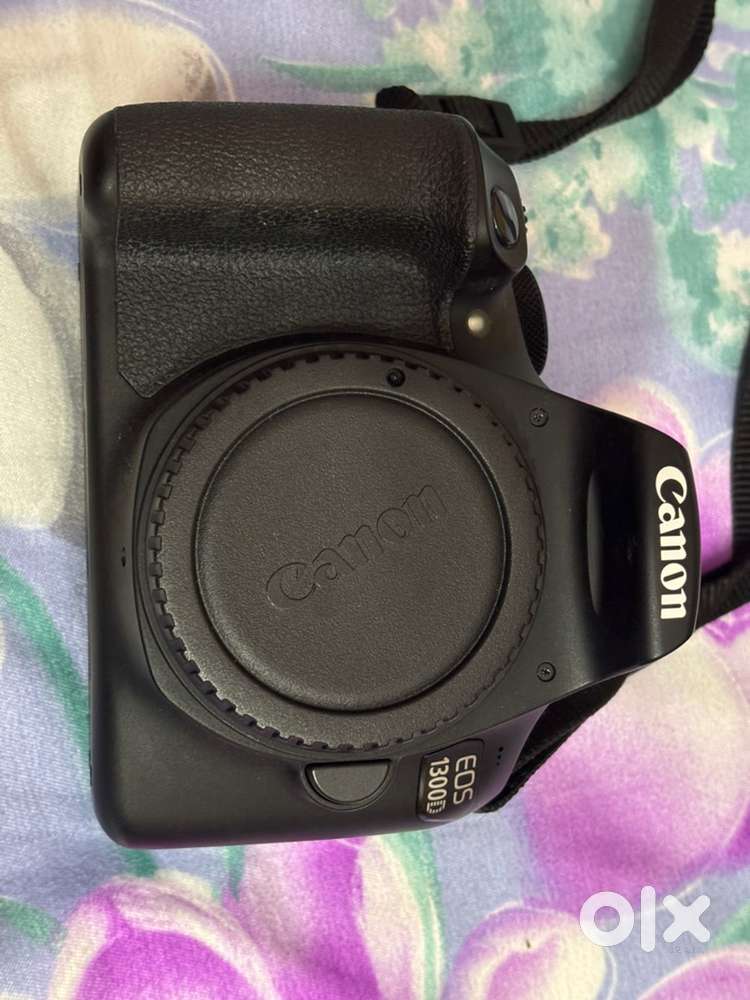 Canon EOS 1300D with 2 lens