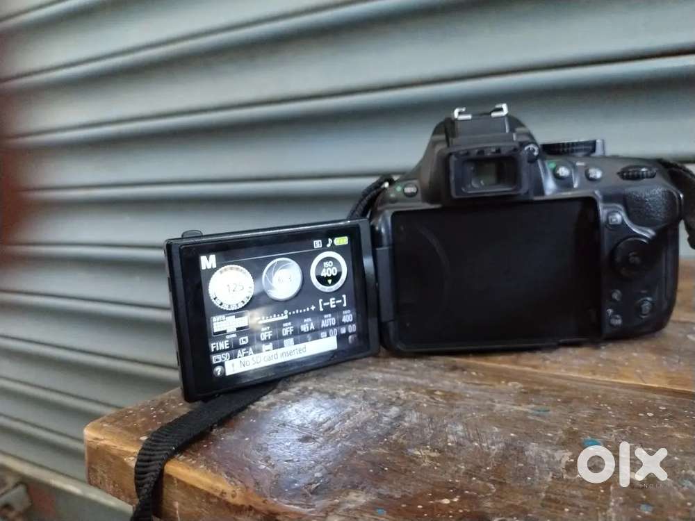 Nikon D 5200 good condition
