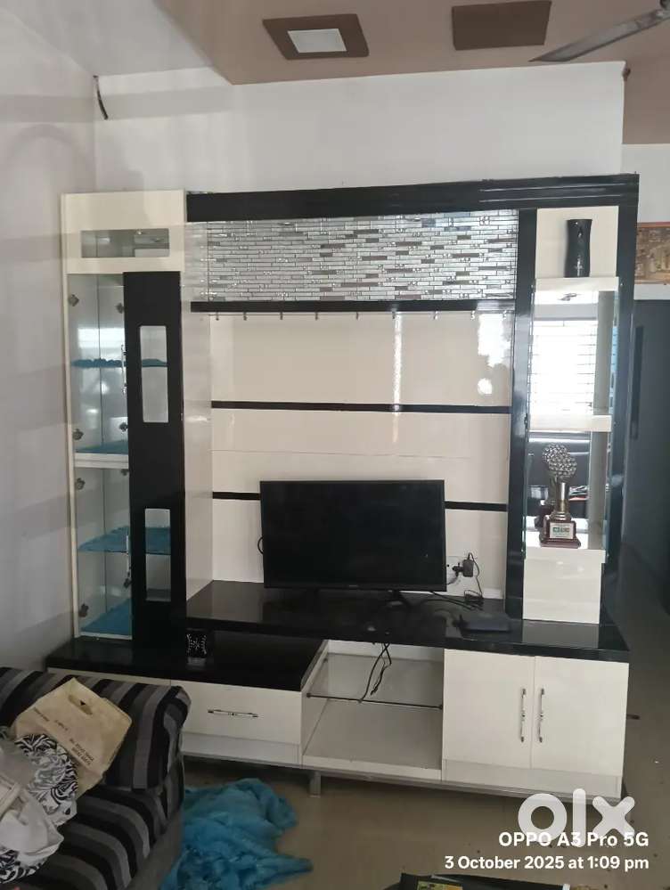 Sofa set and sokes vechava nu che