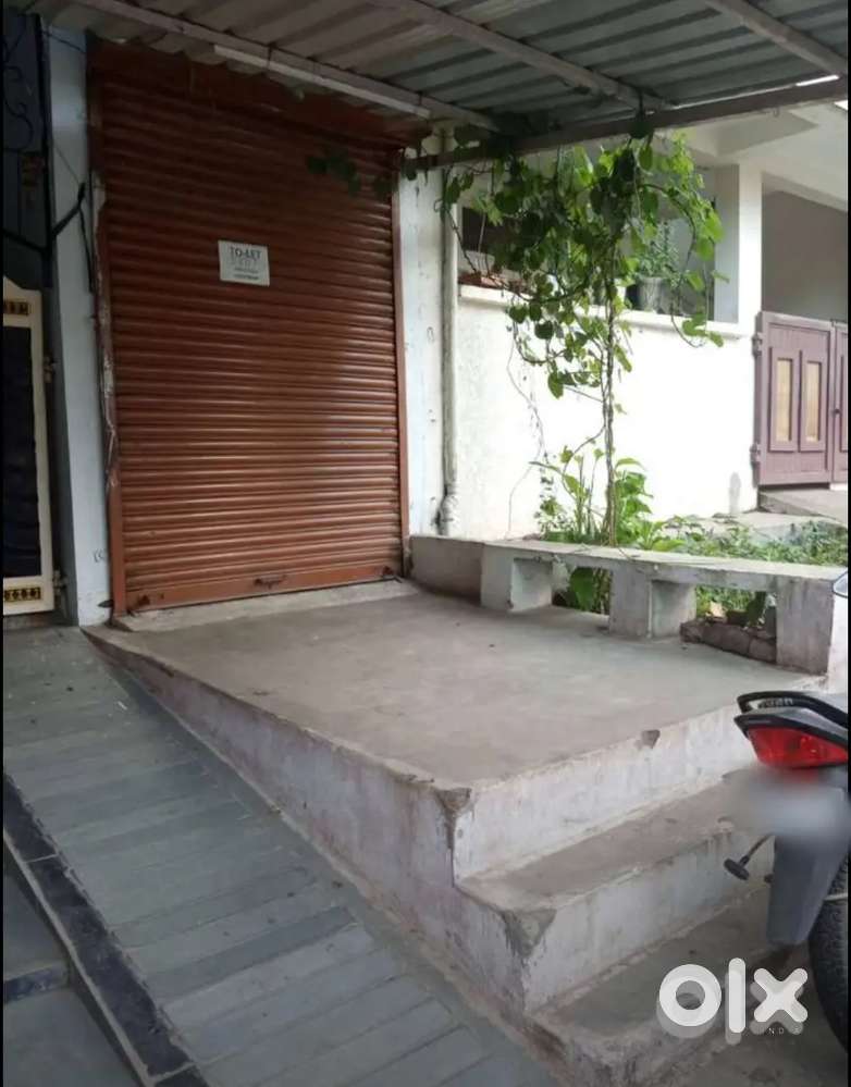 My Mai road Shop is on rent