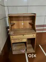 Computer table for sale in good condition