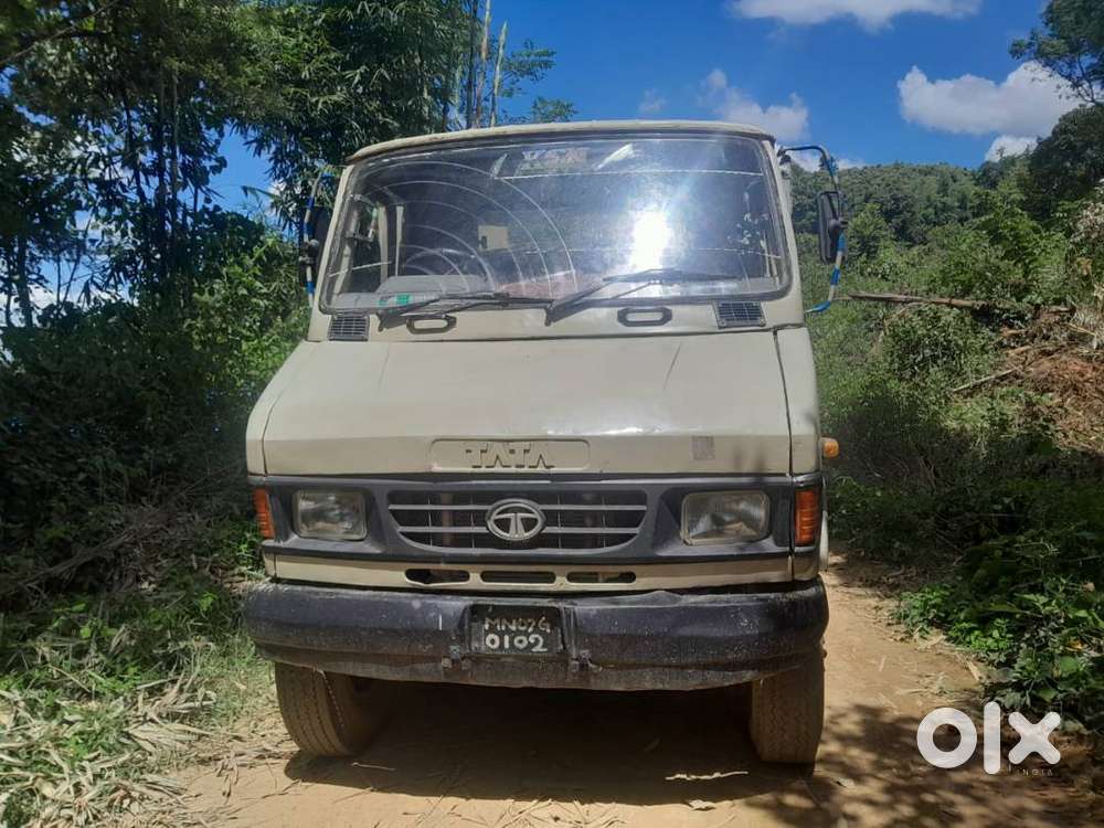 TATA truck 407