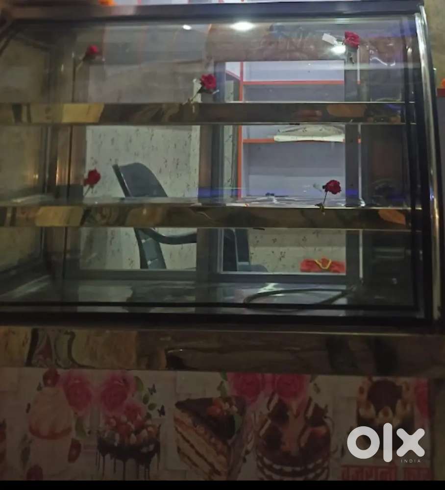 Ice cooling 4feet cake shokesh