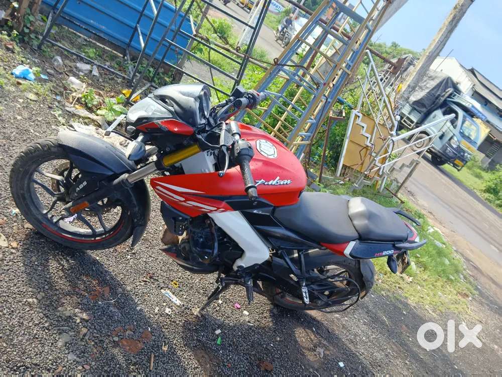 Bajaj Ns 200