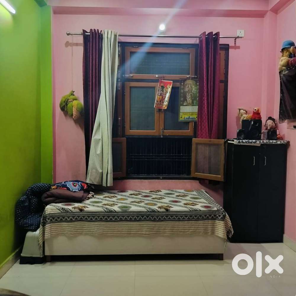 Rent Ground Floor (Only) 650 Sq Fee Seprate