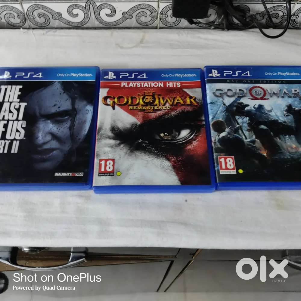 3 DISCS THE LAST OF US 2, GOD OF WAR REMASTERED,GOD OF WAR 4