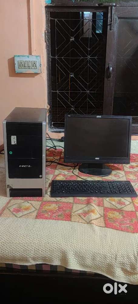 Full Computer Set-up win10 with Inbuilt Speaker