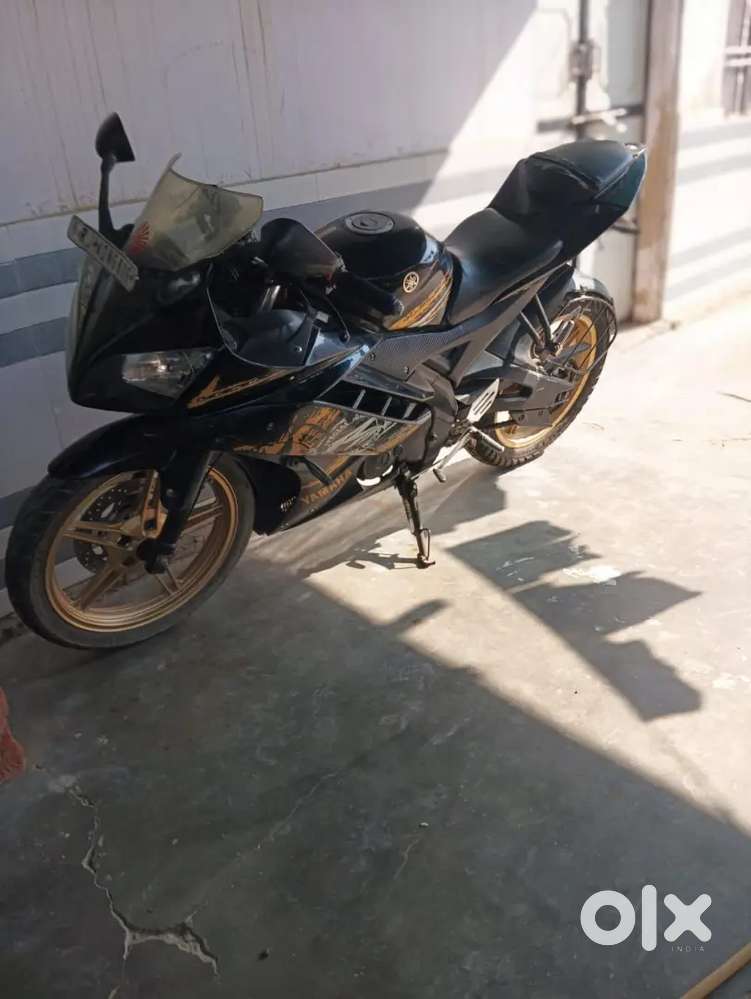 Yamaha R15 V2  Good Condition  Single Owner  Urgent Sale