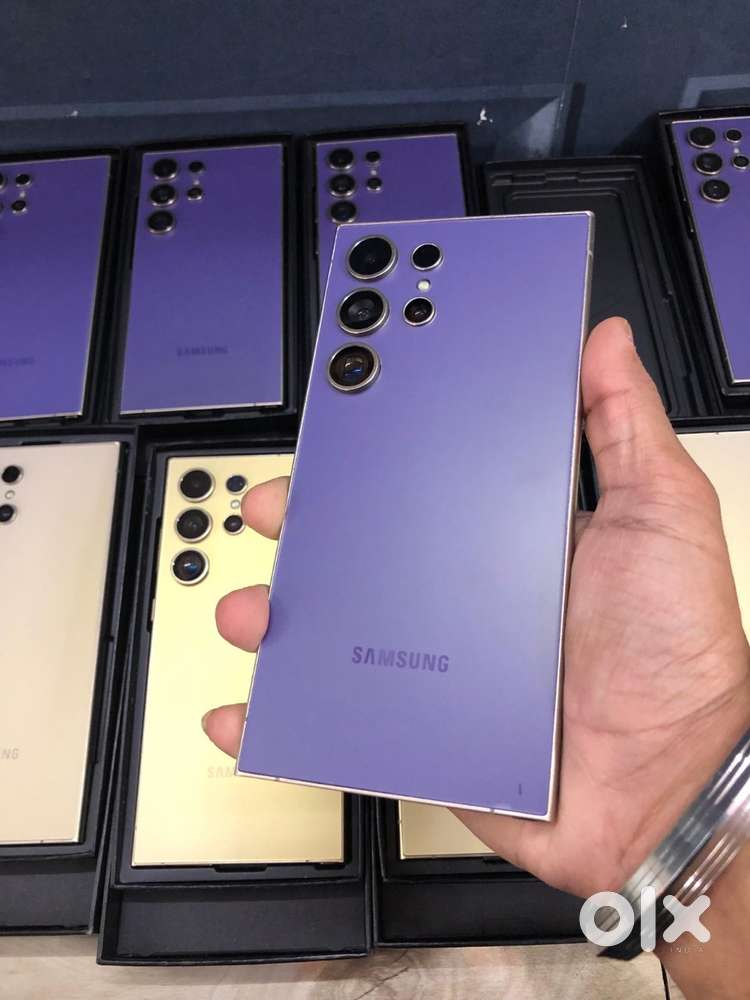 Selling Samsung S24 Ultra, Less Used, Mint Condition,12/256GB Variant.