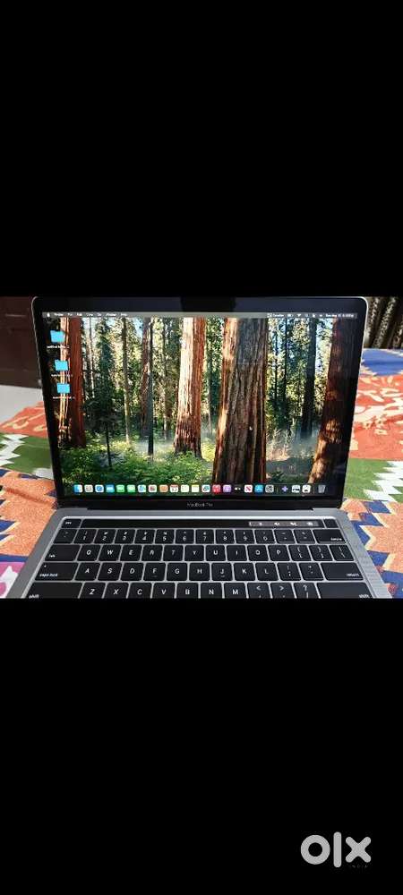 Macbook 2020 intel i7