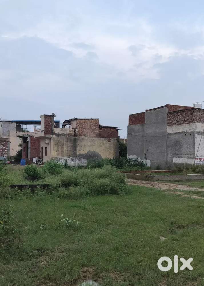 बदरपुर बॉर्डर से मात्र 12km की दूरी पर फरीदाबाद में प्लॉट बसावट में
