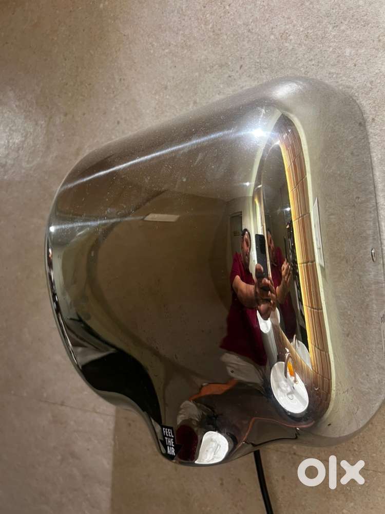 Hand dryer for restaurant