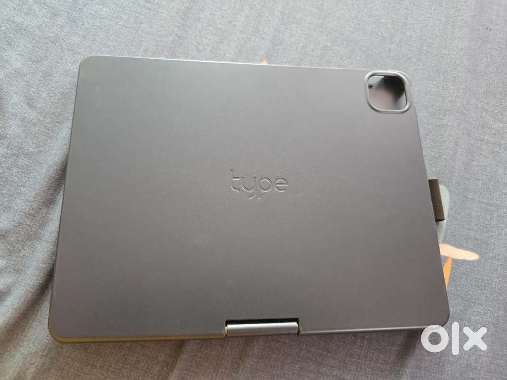 Mini Computer case with keyboard and without monitor