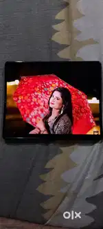 Samsung fold 2 5g 256 gb 12 gb 2.5 year old gud can
