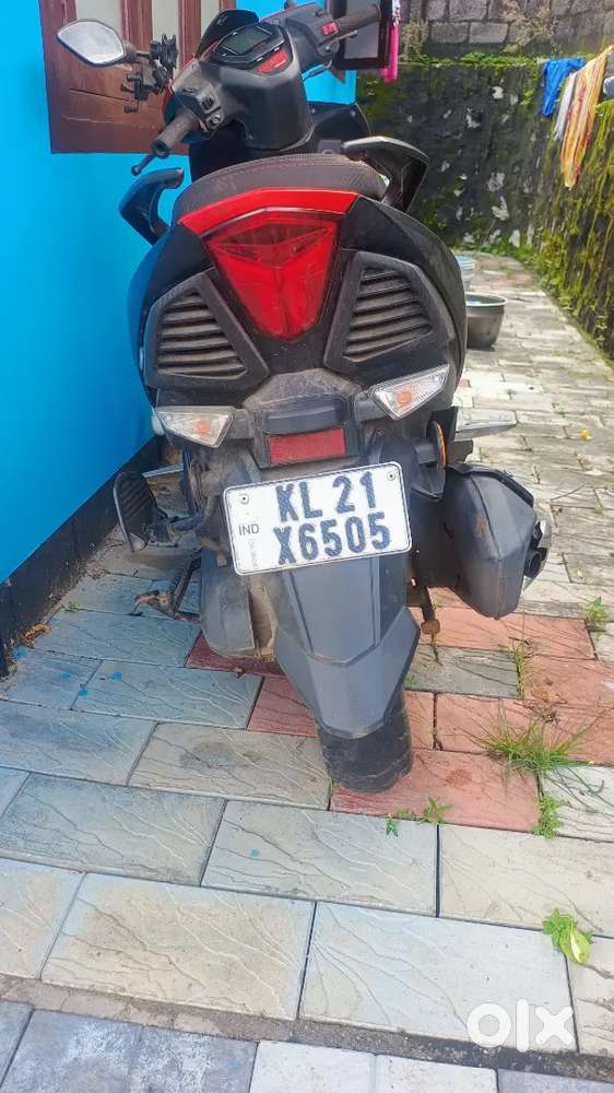 Low km no scratch good condition