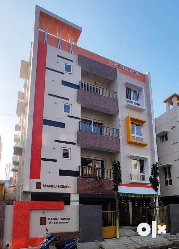 The apartment located in banglaw area 30 feet road
