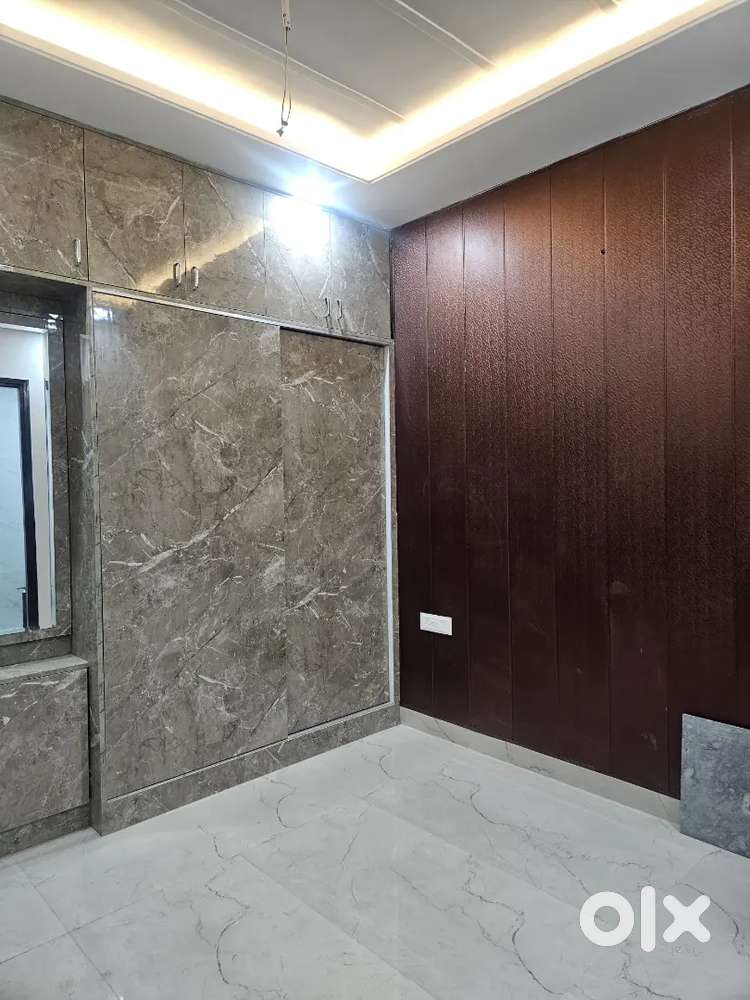 3bhk 1st floor with lift newly build luxury flat in gated society